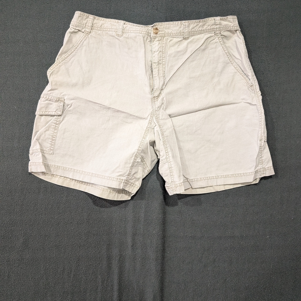 Royal Robbins Khaki Cargo Shorts - Size 40
